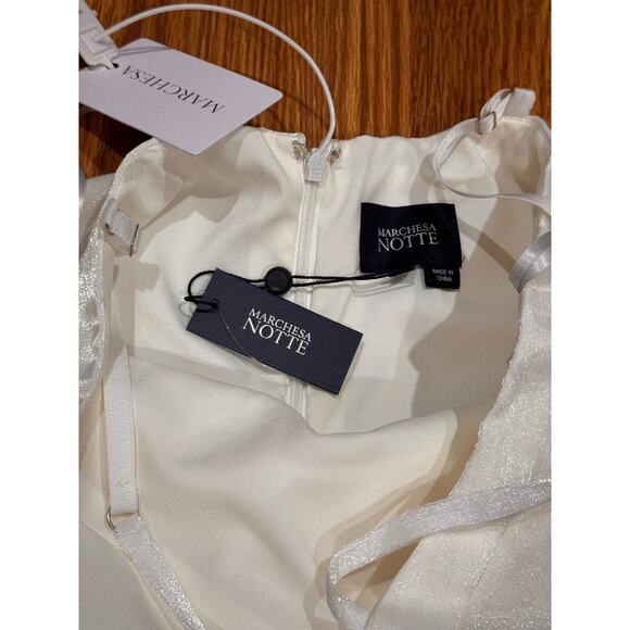 Marchesa Notte High Low Tea Length Gown in a metallic Ivory size 10 /M - Picture 10 of 13